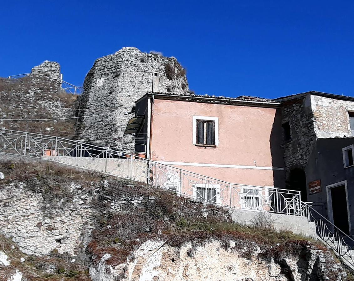 Hotel Il Castello à Viggiano Extérieur photo